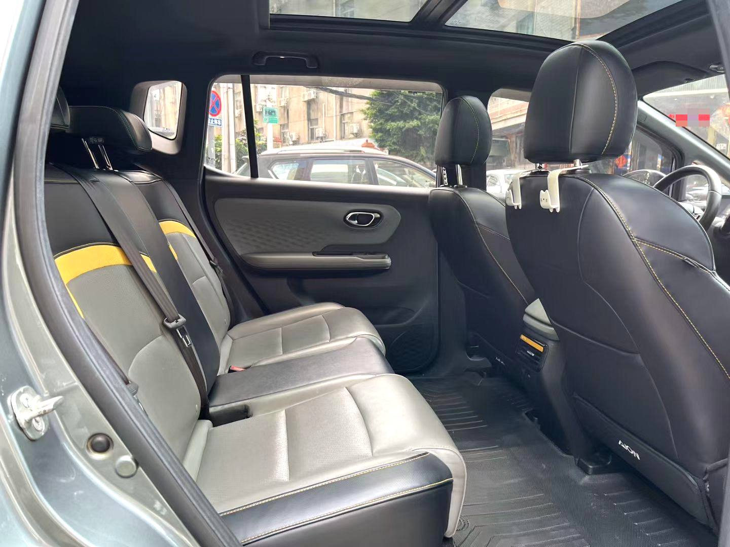 广汽埃安 2022款 Aion Y70 智领版 自动 挡