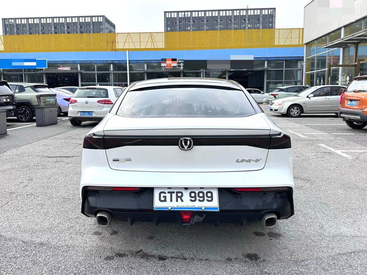 长安 2023款 UNI-V 1.5T 尊贵型 自动挡