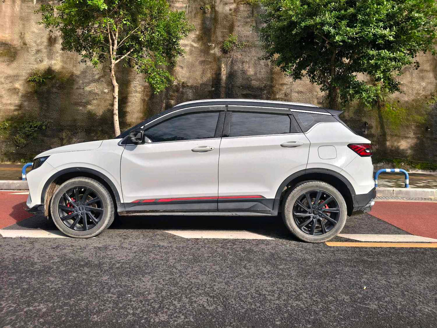 吉利 2021款 缤越 1.4T 钻石版 自动挡