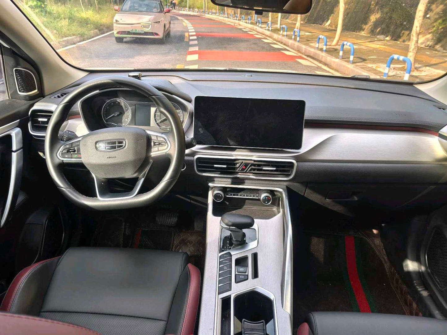 吉利 2021款 缤越 1.4T 钻石版 自动挡