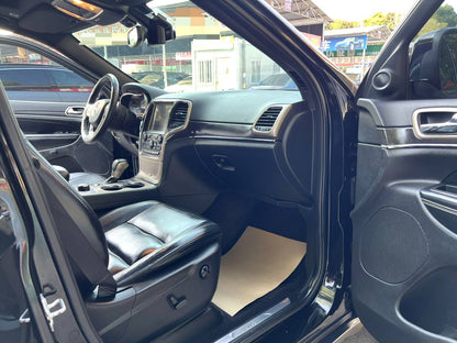 Jeep 大切诺基(进口) 2017款 大切诺基3.0 舒享导航版 自动挡