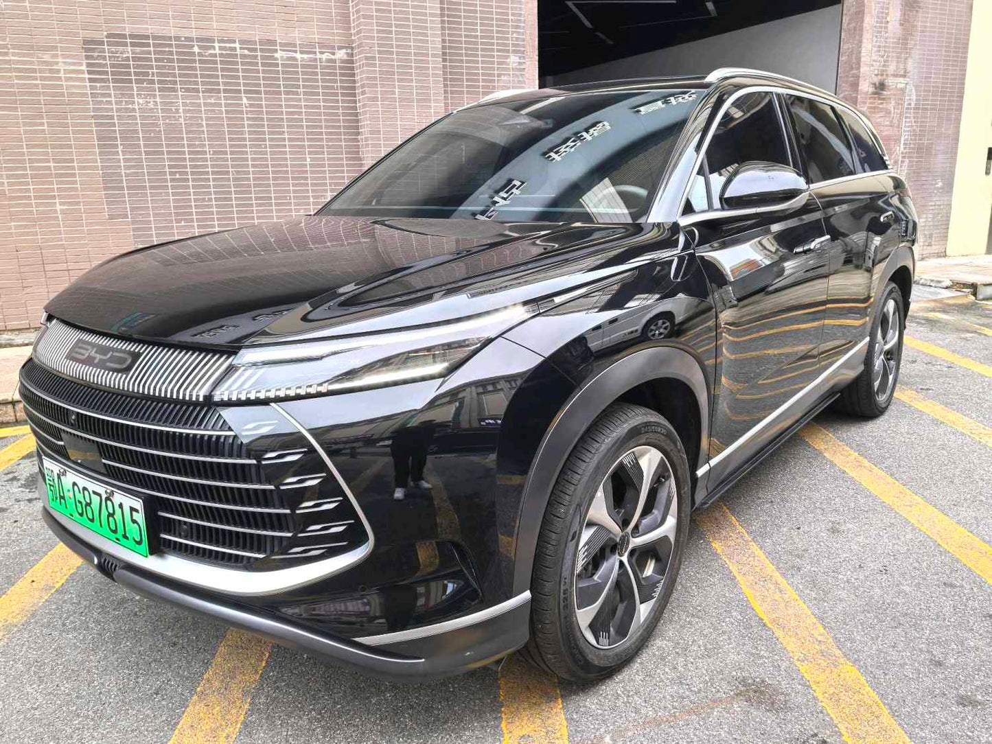 比亚迪 2023款 护卫舰07 DM-i 1.5T无级 205KM 尊贵型 自动挡