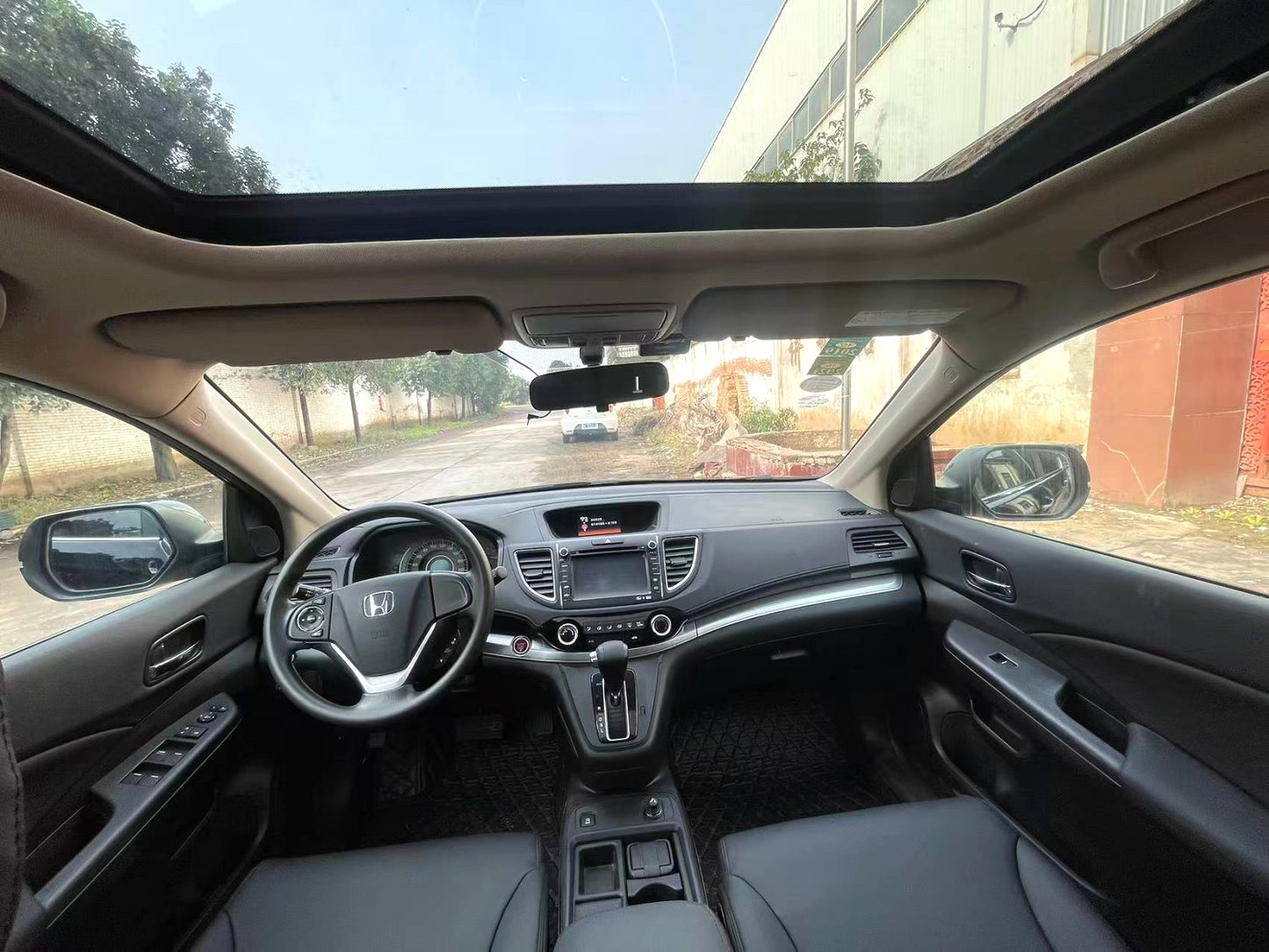 本田 2015款 CR-V 2.0 无级 EXi 两驱风尚版 自动挡