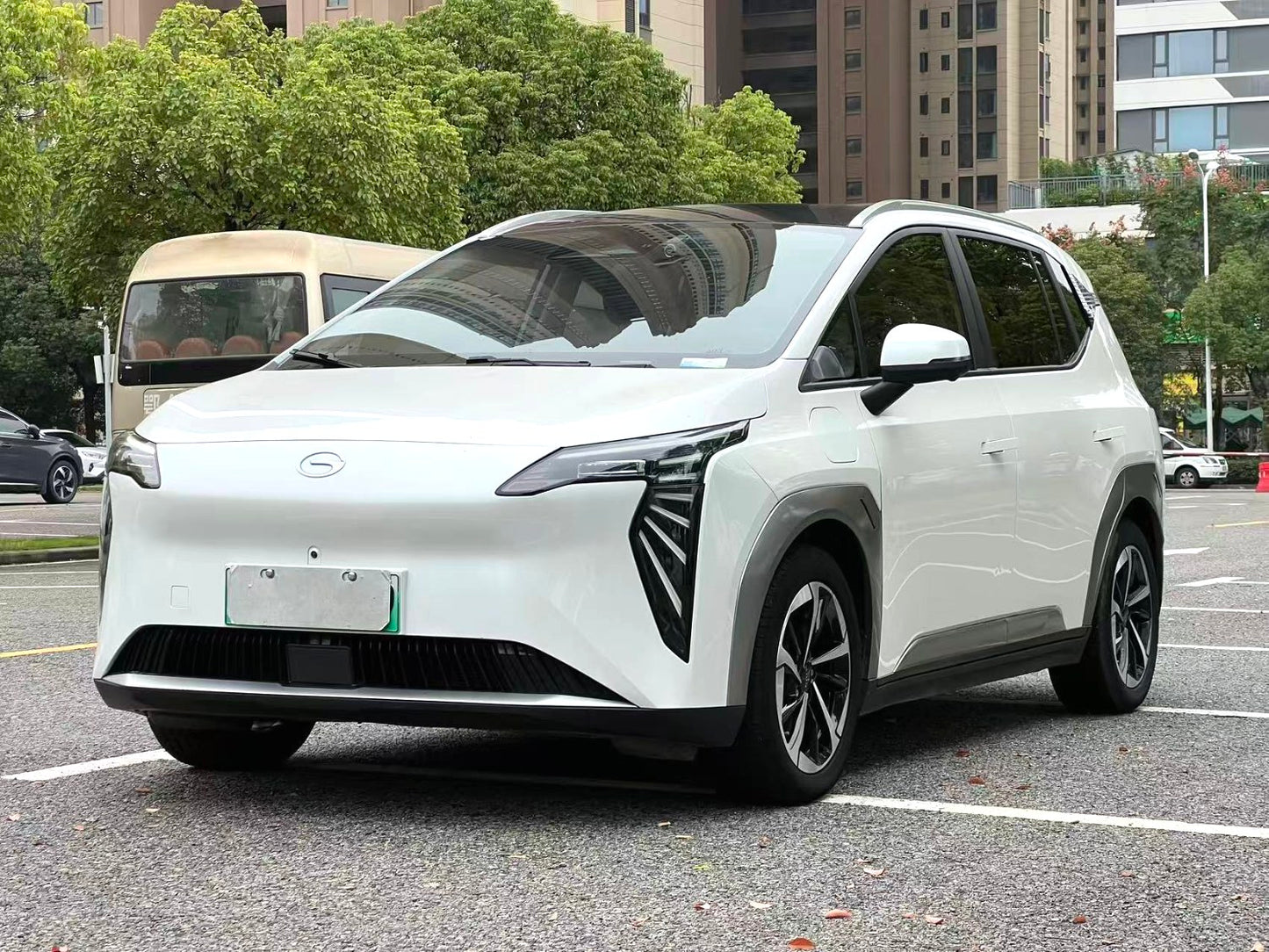 广汽埃安 2023款 Aion Y PLUS 70 智领版 自动挡