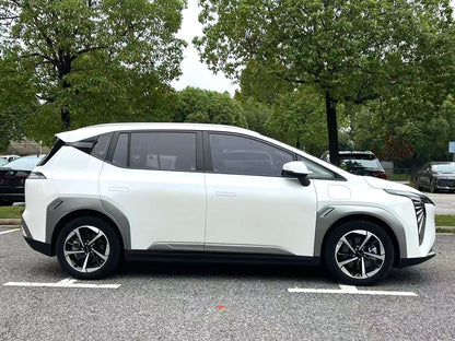 广汽埃安 2023款 Aion Y PLUS 70 智领版 自动挡