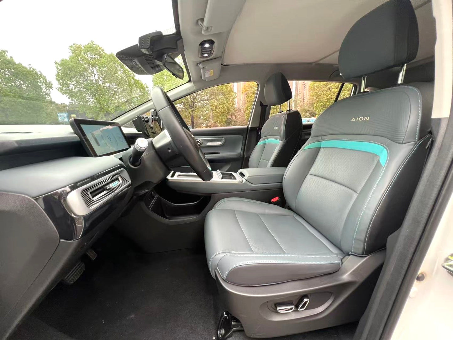 广汽埃安 2023款 Aion Y PLUS 70 智领版 自动挡