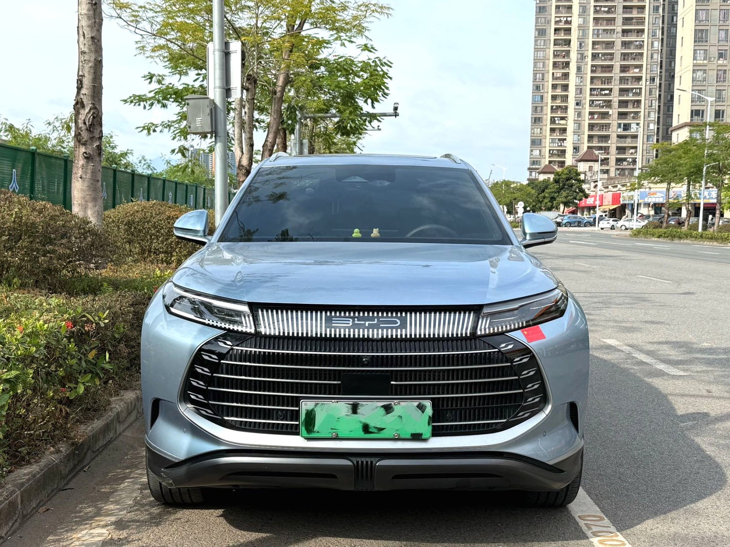 比亚迪 2023款 护卫舰07 DM-i 1.5T无级 100KM 尊贵型 自动挡