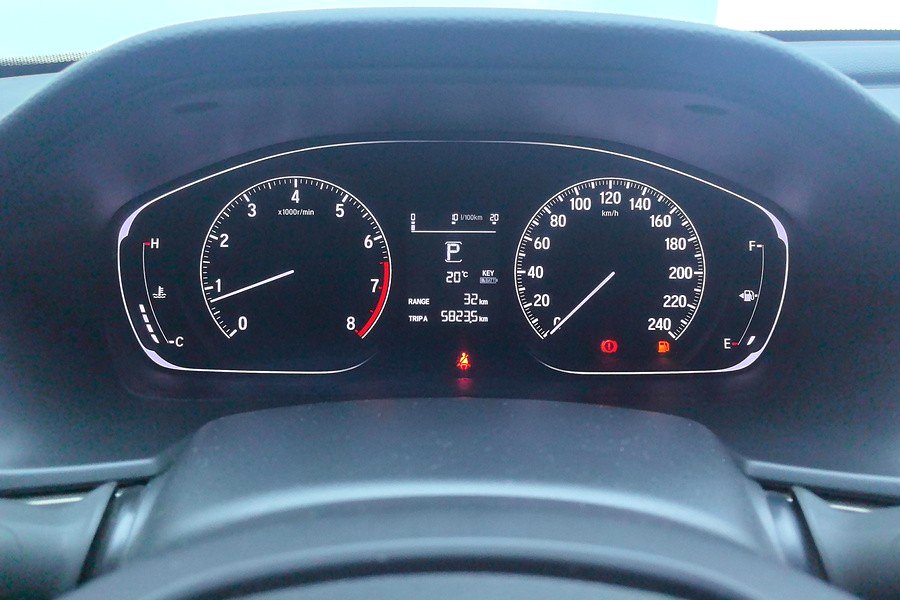 本田 2018款 第十代雅阁 1.5T 无级230TURBO 舒适版 自动挡