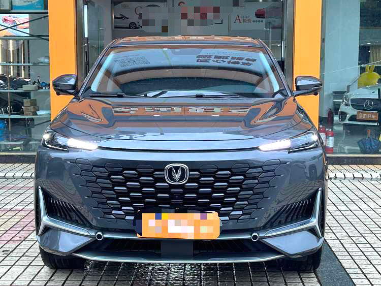 长安 2021款 UNI-K 2.0T 卓越型 自动挡