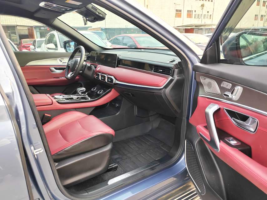 捷途 2021款 X70 PLUS 1.6T 地5座 自 动挡