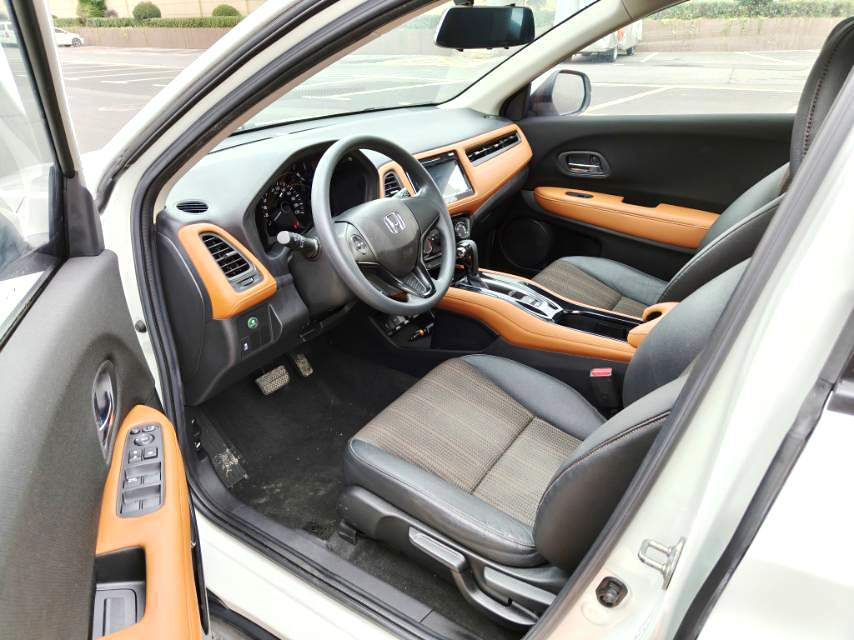 本田 2017款 缤智 1.8 无级 两驱先锋型自动挡