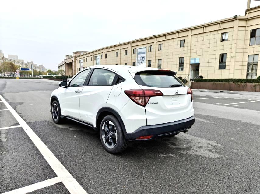 本田 2017款 缤智 1.8 无级 两驱先锋型自动挡