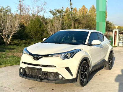 丰田 2018款 C-HR 2.0 无级 酷跑领先天窗版 自动挡