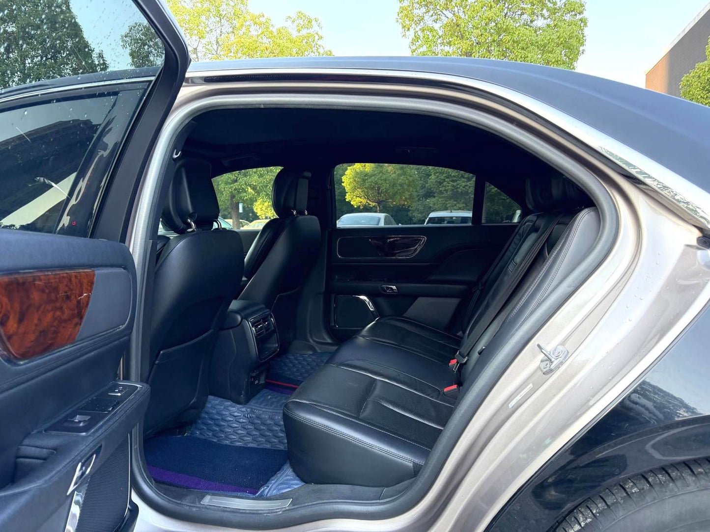 林肯 大陆(进口) 2018款 大陆 2.0T 两驱尊享版 自动挡