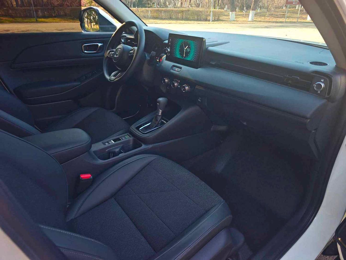 本田 2023款 缤智 1.5 无级 先锋版 自动 挡