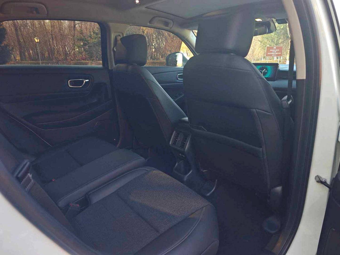 本田 2023款 缤智 1.5 无级 先锋版 自动 挡