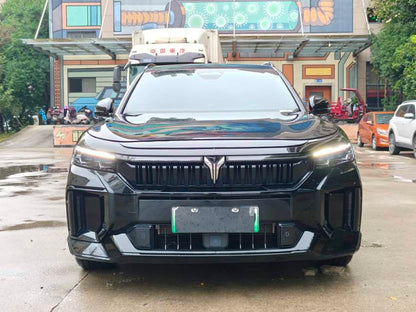 岚图 2025款 FREE 318 259km 四驱探索版 自动挡