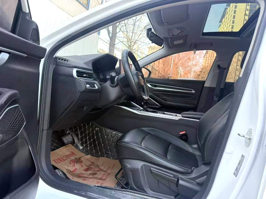 Geely 2023 Emgrand Sedan 1.5 CVT Champion Edition Luxury Automatic