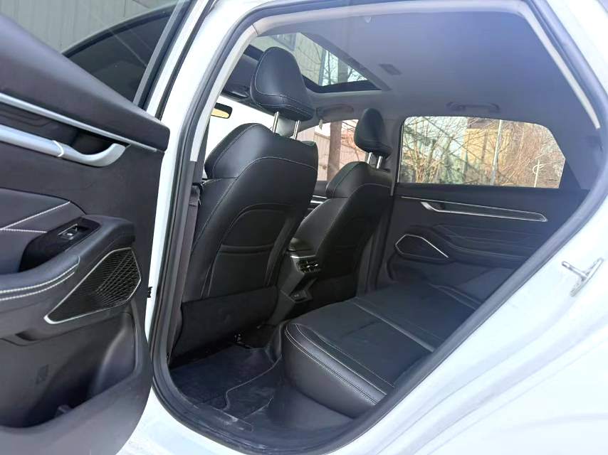 Geely 2023 Emgrand Sedan 1.5 CVT Champion Edition Luxury Automatic