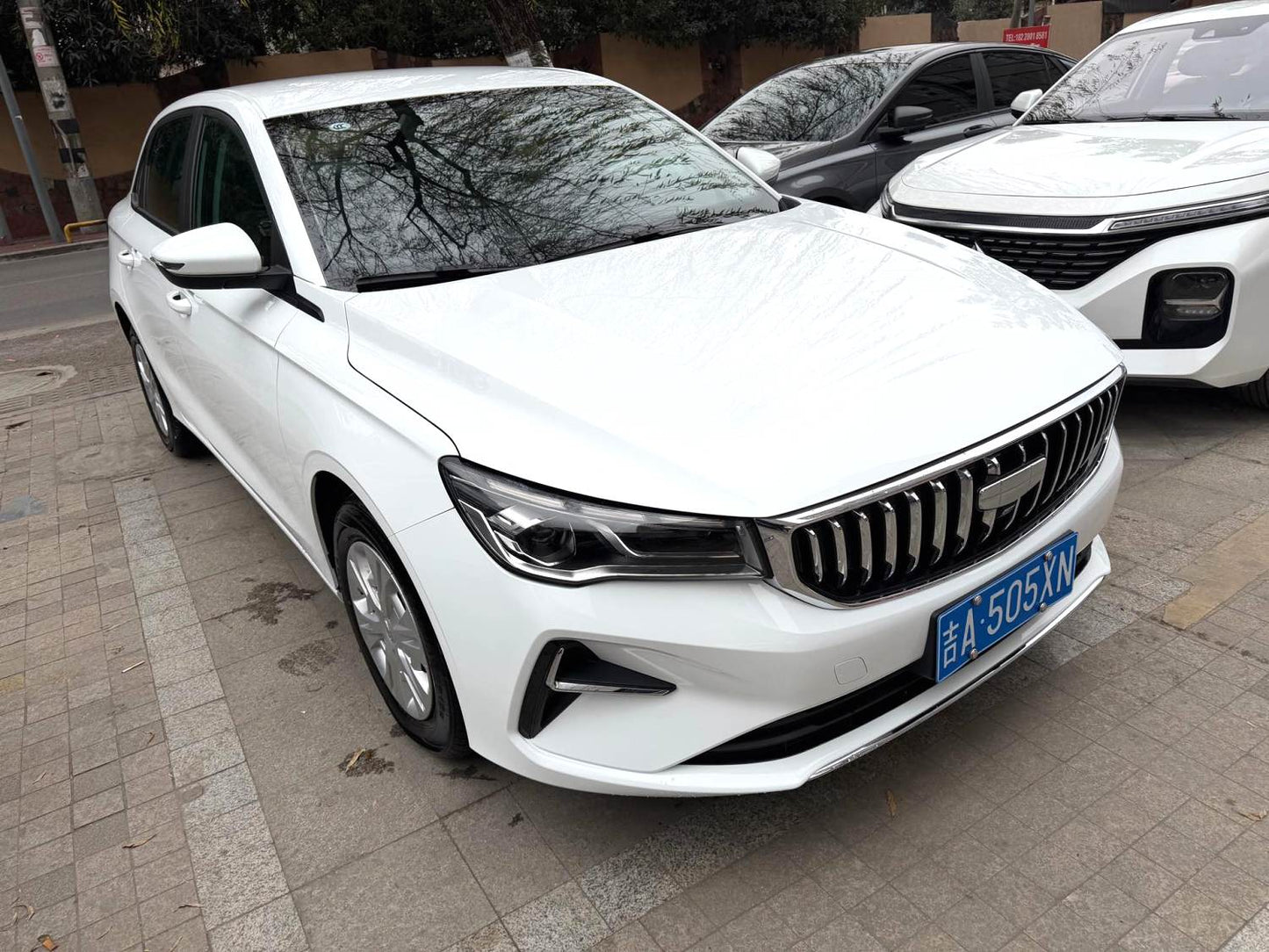 吉利2025款帝豪-三厢1.5龙腾版手动挡