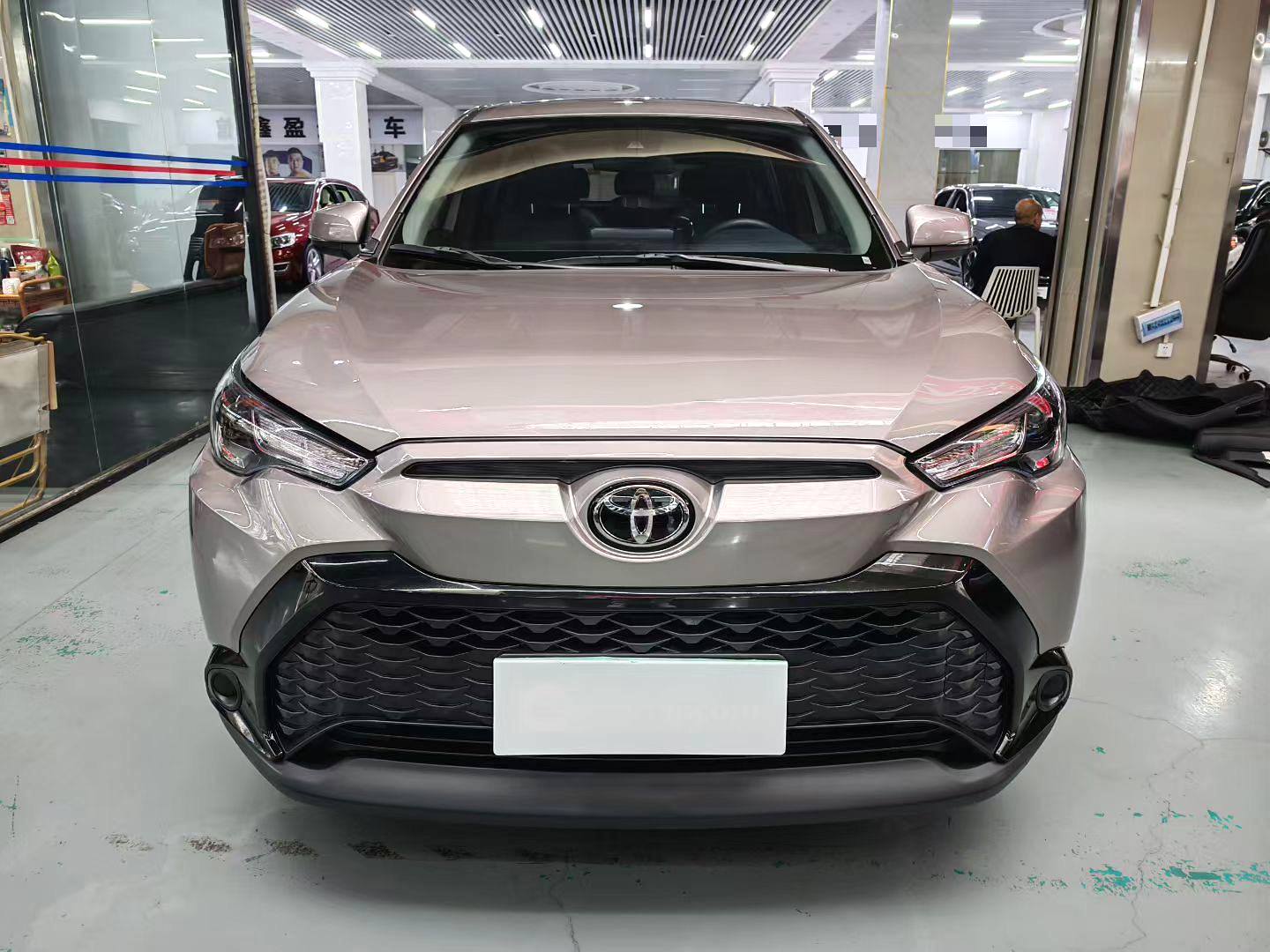 丰田 2022款 锋兰达 2.0 无级 领先版 自动挡