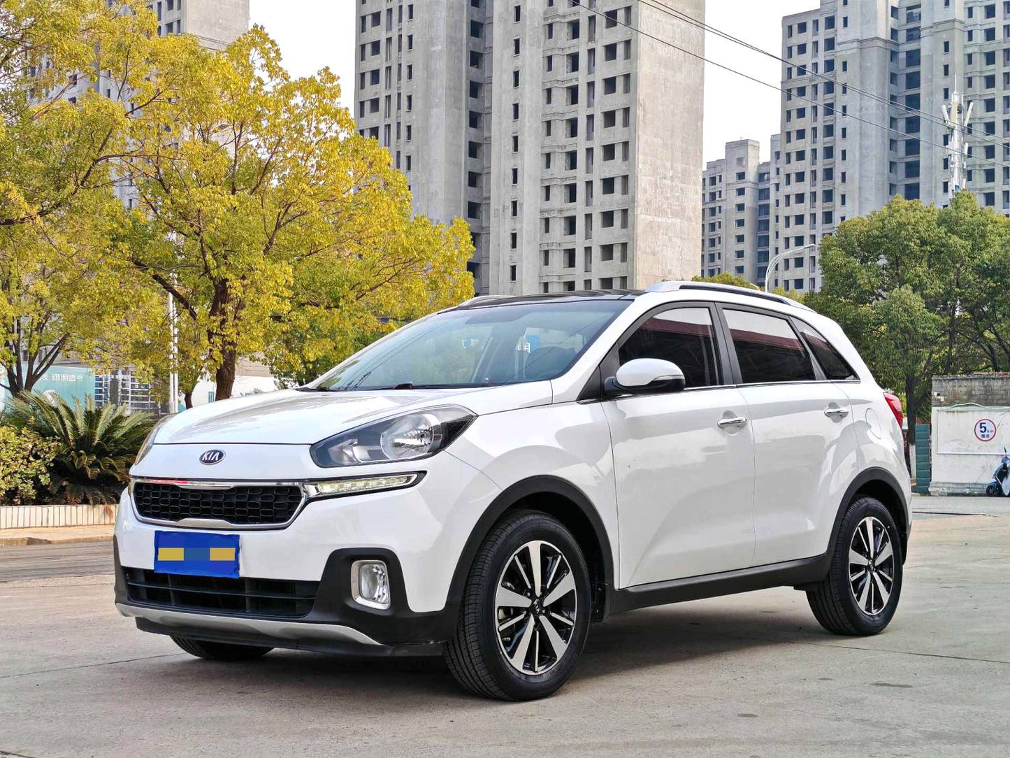 起亚 2015款 KX3(傲跑) 1.6T 两驱 DLX自动挡